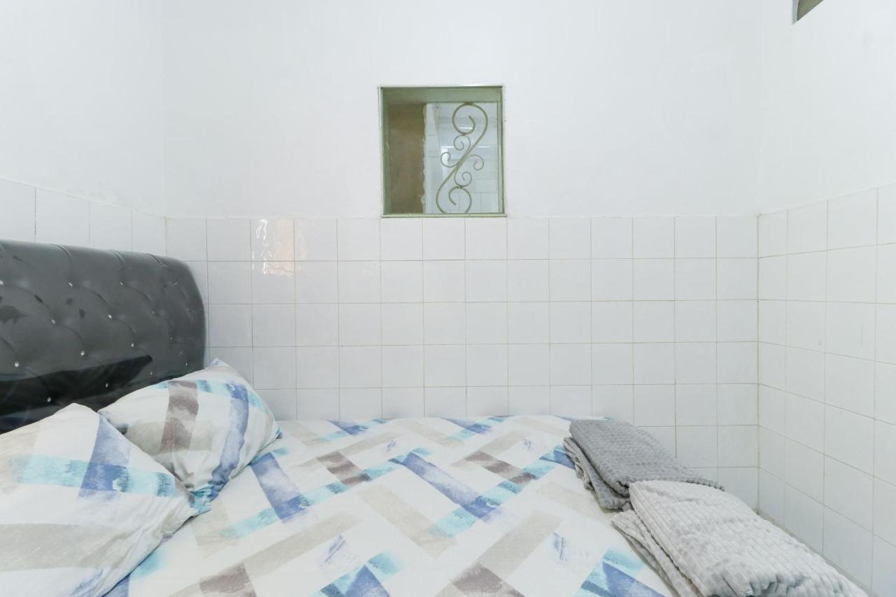 Emy'S Guesthouse Jenggrik Kültér fotó